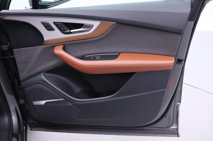 Audi Q7 3,0 200kW Quattro BOSE Pano