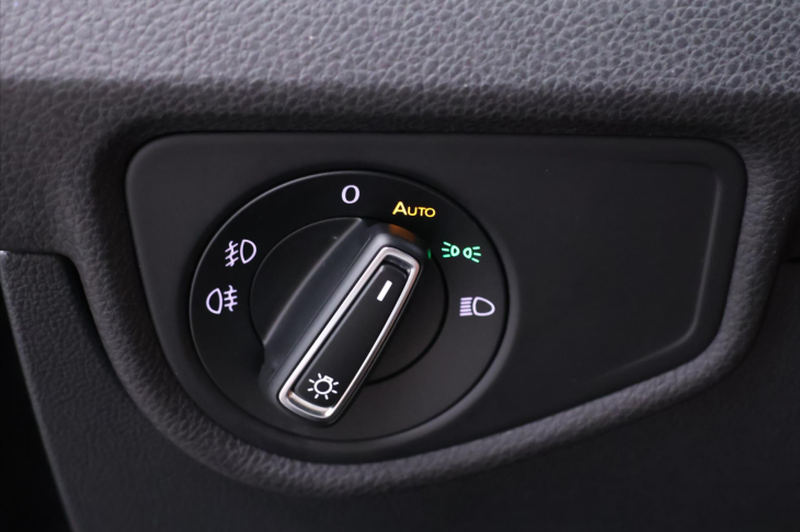 Volkswagen Touran 2,0 TDI 110kW DSG Comfort DPH