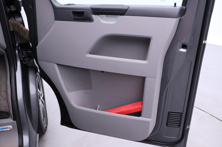 Volkswagen California 2,0 TDI 132kW CZ 7míst DPH Beach