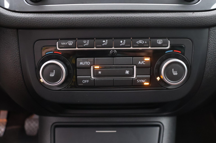 Volkswagen Tiguan 1,4 TSI 90kW Style&Sport 1.Maj