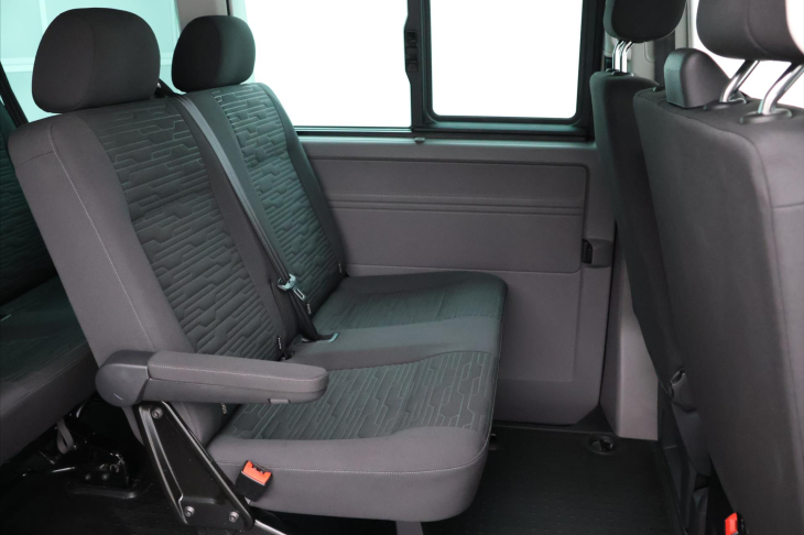 Volkswagen Caravelle 2,0 TDI 150kW DSG Long LED DPH