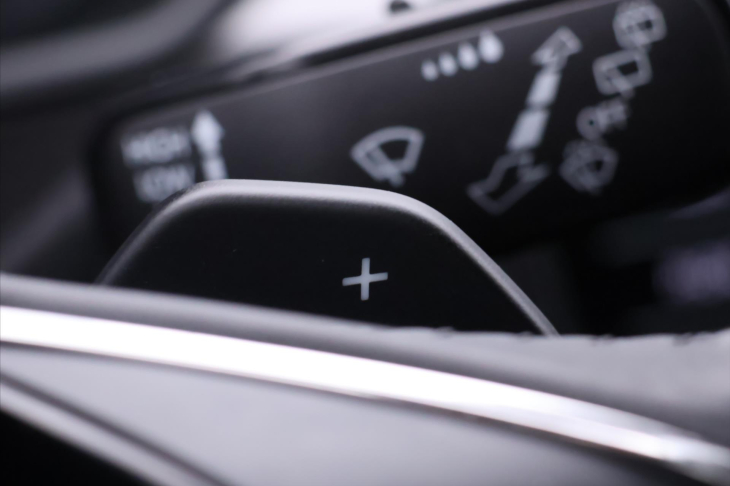 Škoda Superb 2,0 TDI 110kW Style DSG DPH CZ