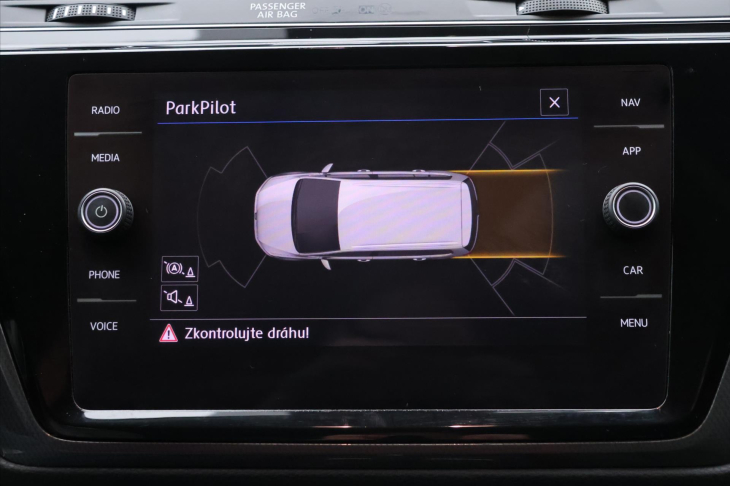 Volkswagen Touran 1,6 TDI 85kW DSG Navi Tažné