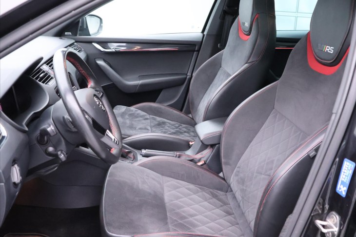 Škoda Octavia 2,0 TDI 135kW RS 4x4 DSG Virtual