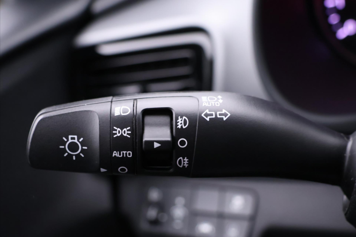 Kia Stonic 1,0 T-GDI Premium 1.Maj Serv.k