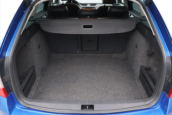 Škoda Octavia 1,4 TSI 103kW Elegance Xenon