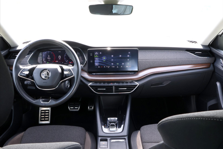 Škoda Octavia 2,0 TDI 147kW DSG CZ Scout DPH
