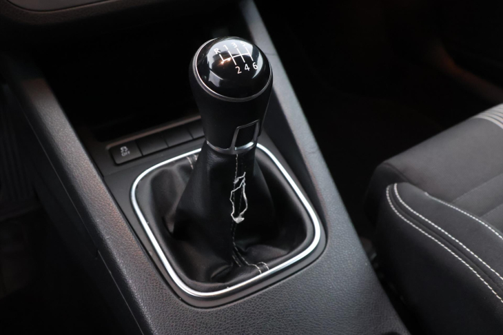 Volkswagen Scirocco 1,4 TSI 90kW Match Xenon 1.Maj