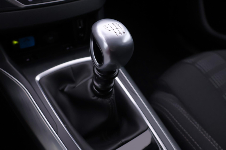 Peugeot 308 1,2 PT 96kW Allure LED Navi