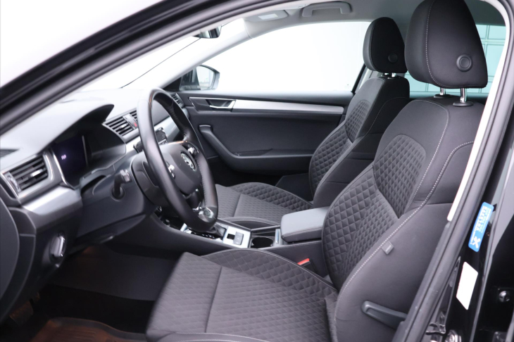 Škoda Superb 2,0 TDI  110kW DSG Tažné DPH