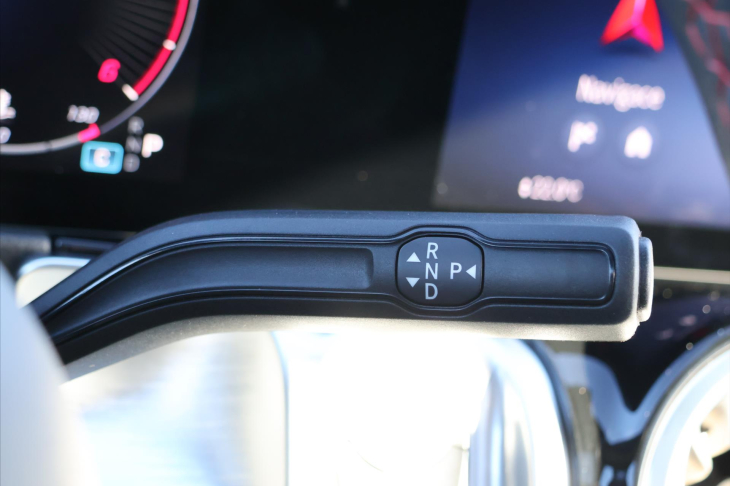 Mercedes-Benz GLB 2,0 200d 4Matic AMG Premium+