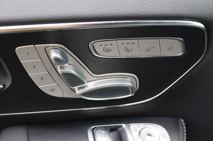 Mercedes-Benz Třídy V 2,0 300d 4Matic Long Exclusive