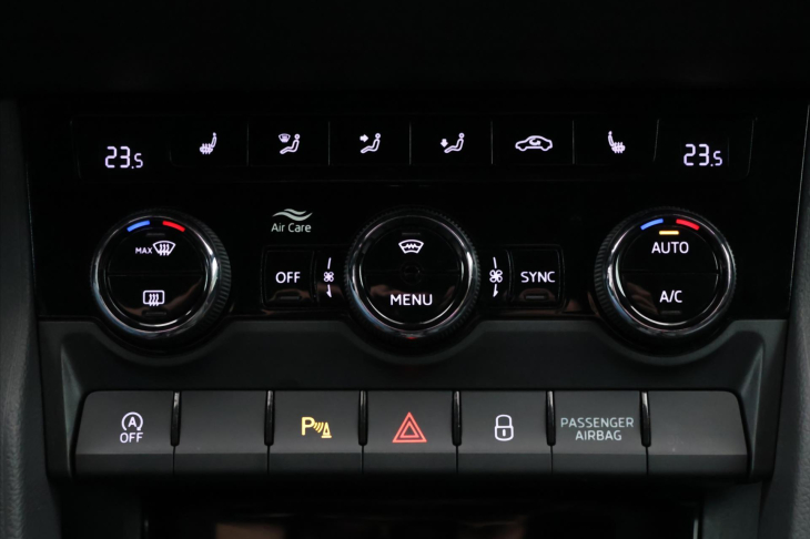 Škoda Karoq 2,0 TDI DSG Sportline 4x4 DPH