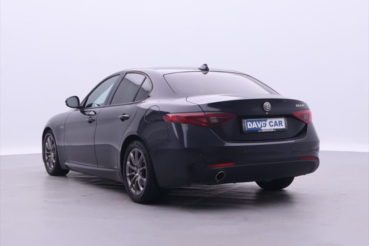 Alfa Romeo Giulia 2,1 JTD 110kW Aut. Navi Xenon