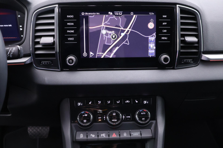 Škoda Karoq 2,0 TDI DSG 4x4 Tour Virtual