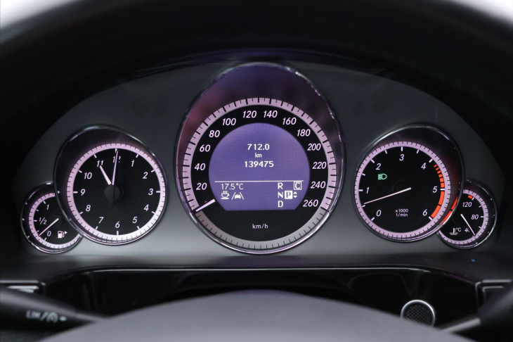 Mercedes-Benz Třídy E 3,0 300CDI 150kW Aut. Kůže