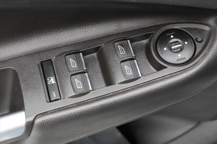 Ford Kuga 2,0 TDCI 103KW Aut.klima