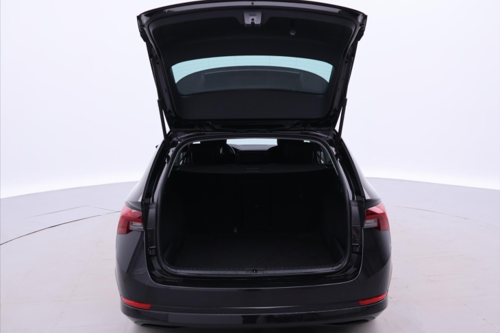 Škoda Octavia 2,0 TDI Clever Matrix 1.Maj DPH