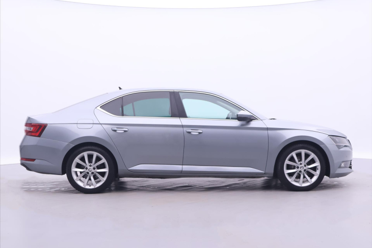 Škoda Superb 2,0 TDI 140kW DSG Style Kůže