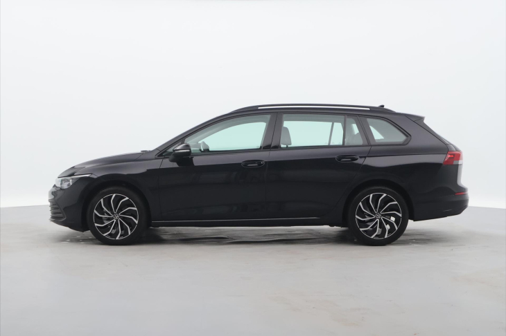Volkswagen Golf 1.0 TSI 81kW CZ Life LED