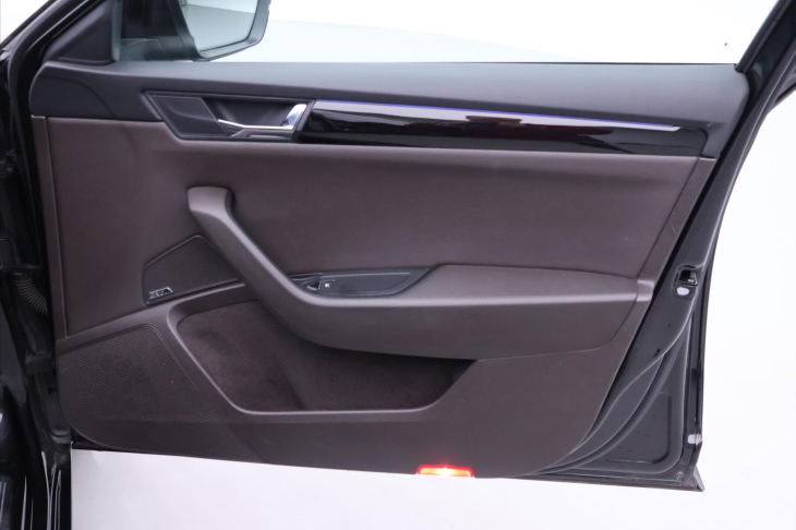 Škoda Superb 2,0 TDI 140kW DSG L&K 1.Maj