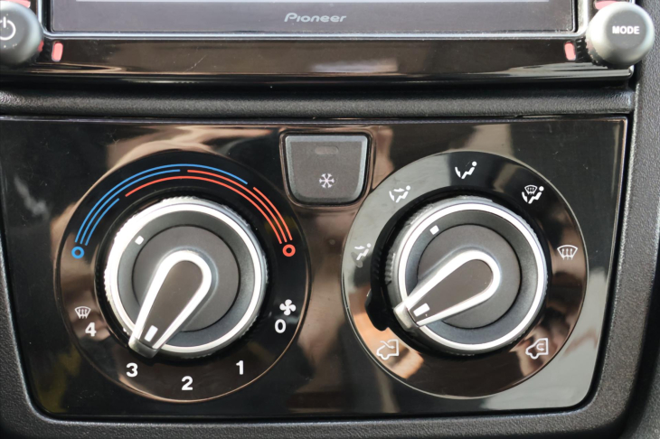 Weinsberg CaraCompact 2,3 Pepper CZ Navi 1.Majitel