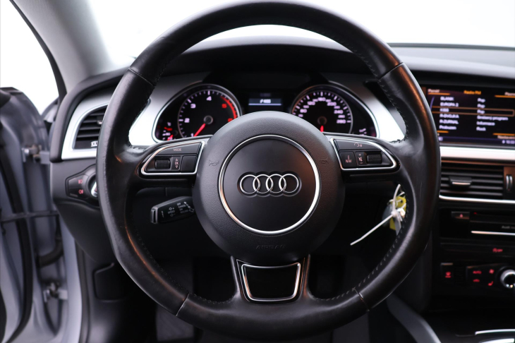 Audi A5 2,0 TDI 140kW Aut. Navi CZ DPH