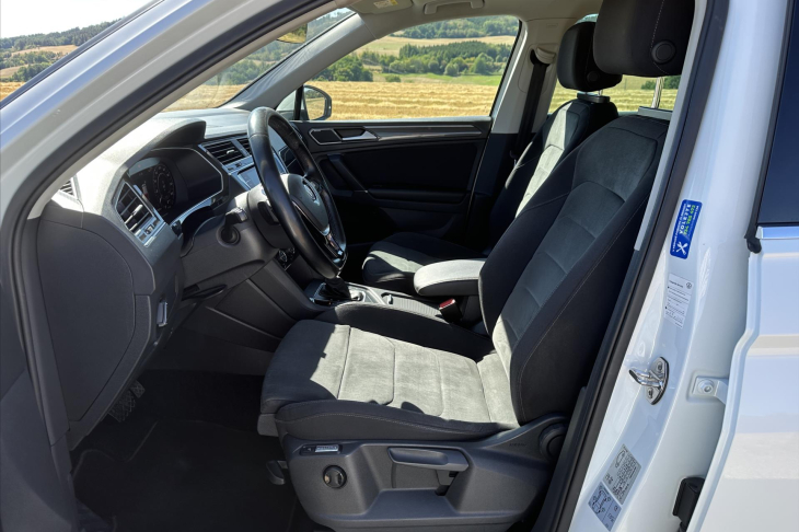 Volkswagen Tiguan 1,4 TSI DSG R-line matrix virtual