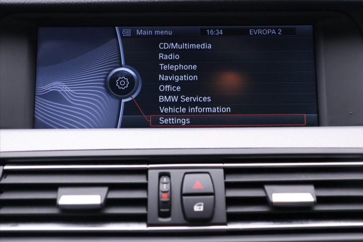 BMW Řada 5 3,0 530D 190 kW xDrive M-Paket