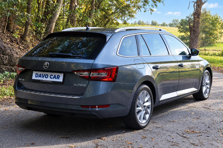 Škoda Superb 2,0 TDI DSG 110kW Style Navi