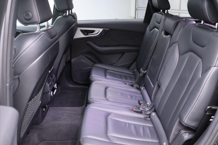 Audi Q7 3,0 TDI 200kw S-LINE DPH BOSE