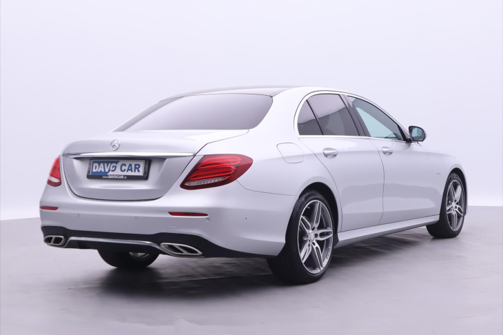 Mercedes-Benz Třídy E 2,0 220d 143kW AMG Burmester