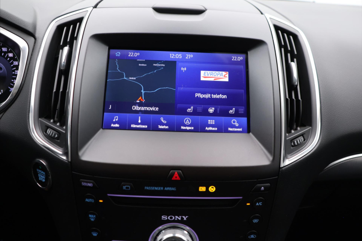 Ford S-MAX 2,0 TDCI 110kW Titanium Pano