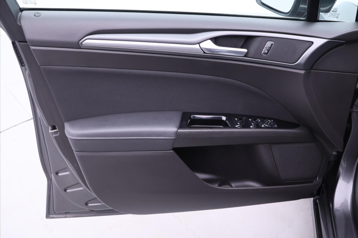 Ford Mondeo 2,0 TDCI 132kW Titanium 4x4 CZ