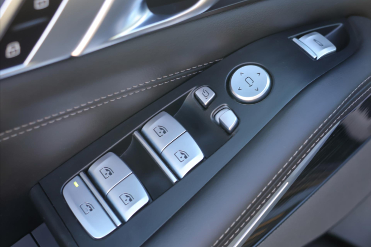 BMW X7 3,0 40d 250kW Xdrive M-Paket DPH