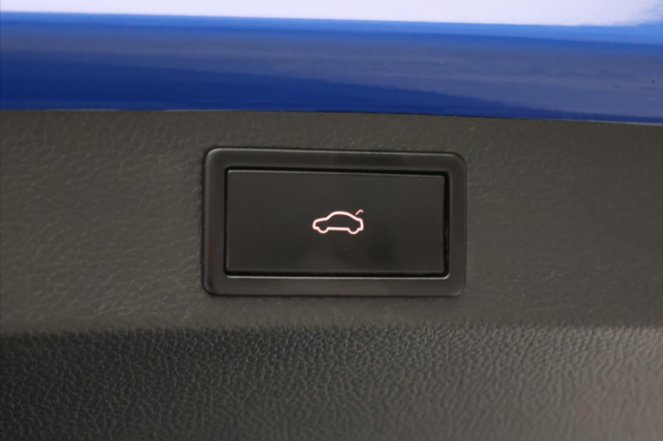 Škoda Karoq 2,0 TDI 110kW 4x4 DSG Webasto