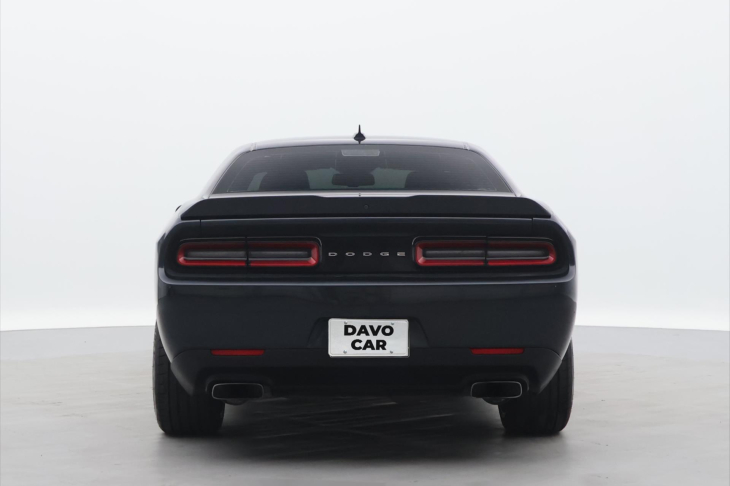 Dodge Challenger 5,7 Hemi V8 280kW Kůže R/T