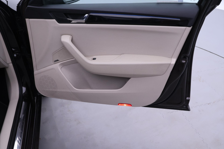 Škoda Superb 2,0 TDI 110kW L&K CZ