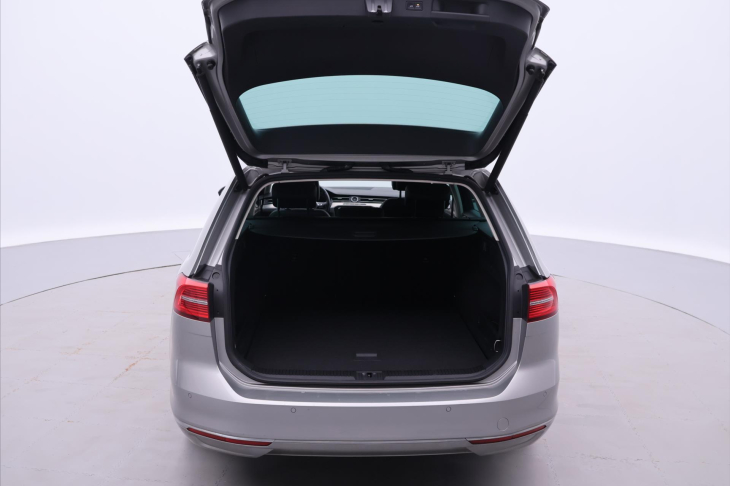 Volkswagen Passat 2,0 TDI 110kW DSG CZ Highline