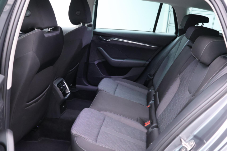 Škoda Octavia 1,5 TSI 110kW Style CZ DPH