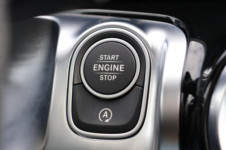 Mercedes-Benz GLB 2,0 200d 4MATIC AMG Premium Plus