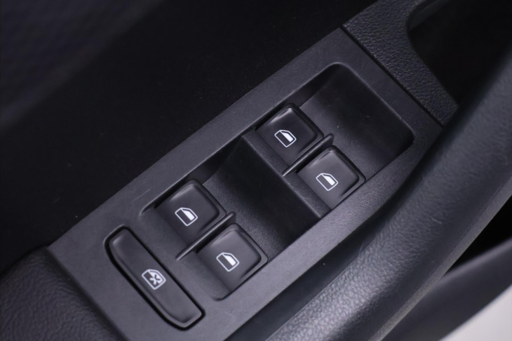 Škoda Octavia 2,0 TDI 135kW DSG Navigace RS