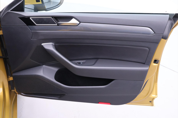 Volkswagen Arteon 2,0 TSI 200kW R-Line 4M CZ DPH