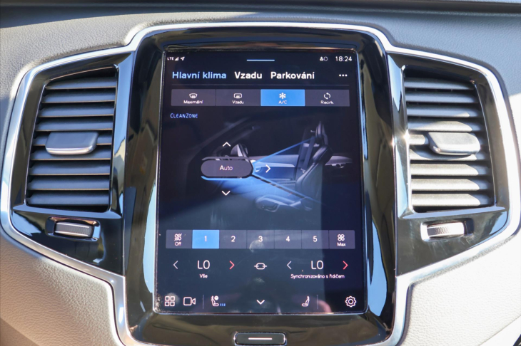 Volvo XC90 2,0 B5 AWD Ultimate Dark 7-Míst