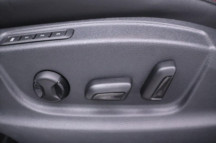 Škoda Octavia 2,0 TDI RS 135kW DSG LED 4x4