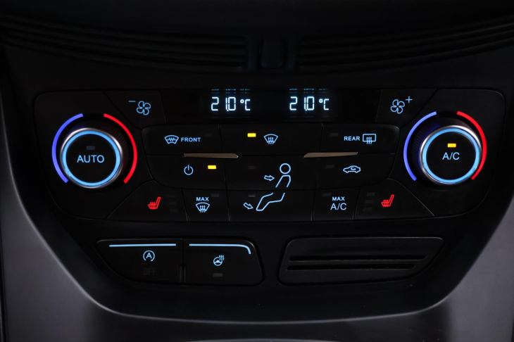 Ford Kuga 1,5 EB 110kW Titanium Navi