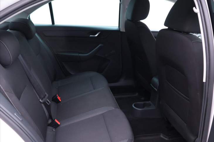 Škoda Rapid 1,6 TDI 66kW Ambition CZ