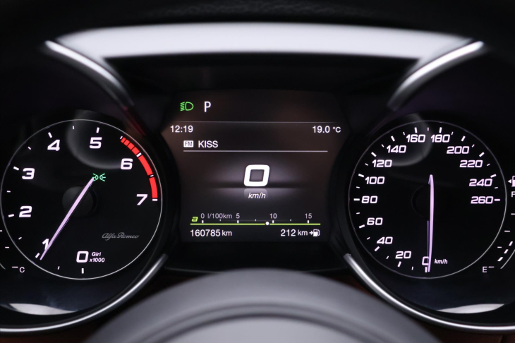 Alfa Romeo Giulia 2,0 T 148kW Aut. CZ Super DPH