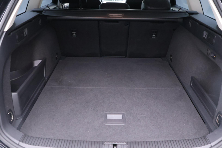 Volkswagen Passat 2,0 TDI 176kW DSG 4M Highline