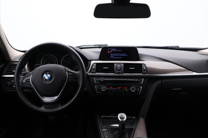 BMW Řada 3 2,0 318d xDrive Xenon Navi Kůže